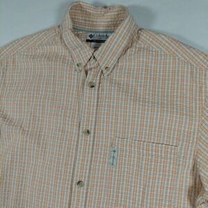 Columbia‎ Sportswear Company Plaid Seersucker S/S Button Up Shirt Mens Large